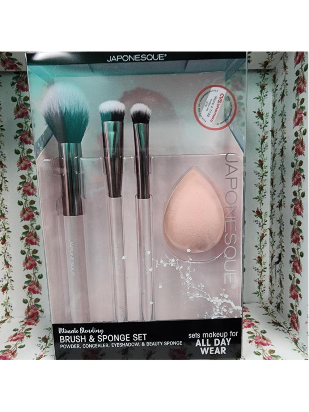 Japonessue Ultimate Blending Brush & Sponge Set
Brand new with tags
#makeup #ble